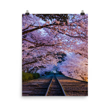 Load image into Gallery viewer, Keage Incline in Spring
